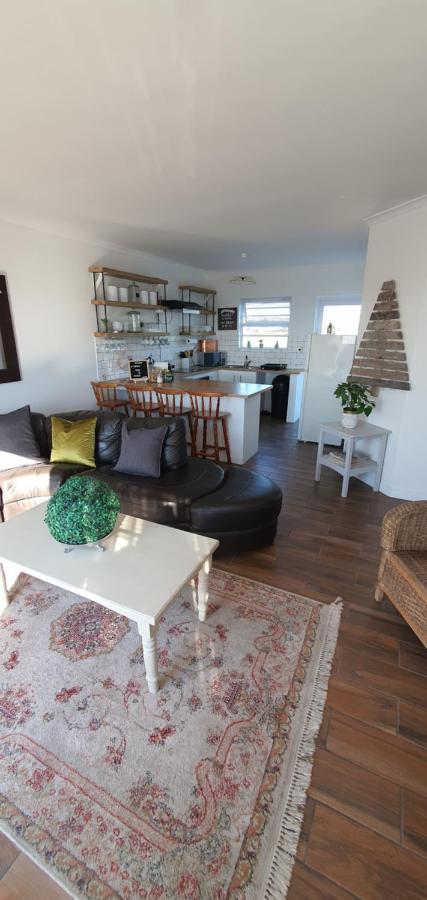 לאנגבאן Aintree Farm Cottage מראה חיצוני תמונה