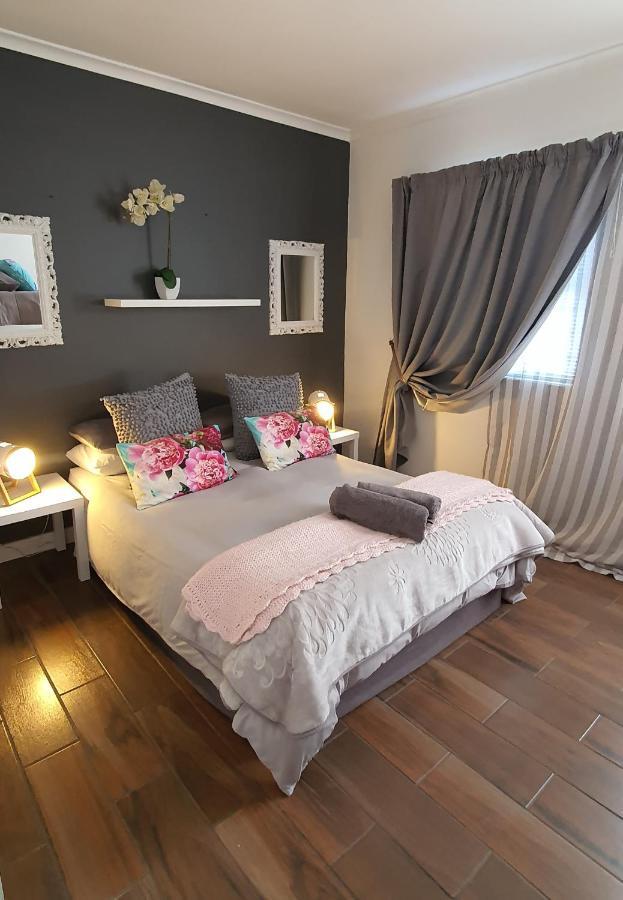 לאנגבאן Aintree Farm Cottage מראה חיצוני תמונה